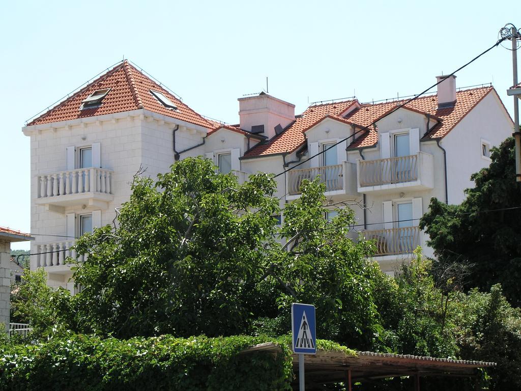 Villa سوبيتار المظهر الخارجي الصورة